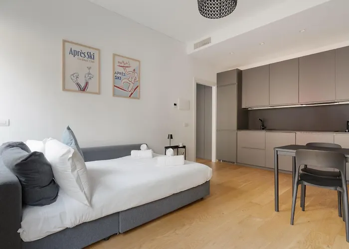 Apartment Chinatown - Lomazzo - Luminoso Bilocale *